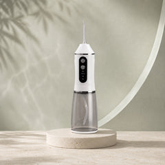 AquaPulse One Blanc Nacré — visuel de campagne IA